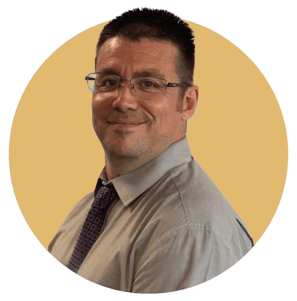 Lee Thompson ip 2-min Lee Thompson